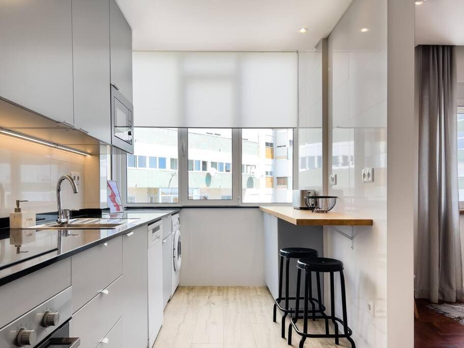 Olaias Lisbon 2 Bed Near Metro 2 Lägenhet Exteriör bild
