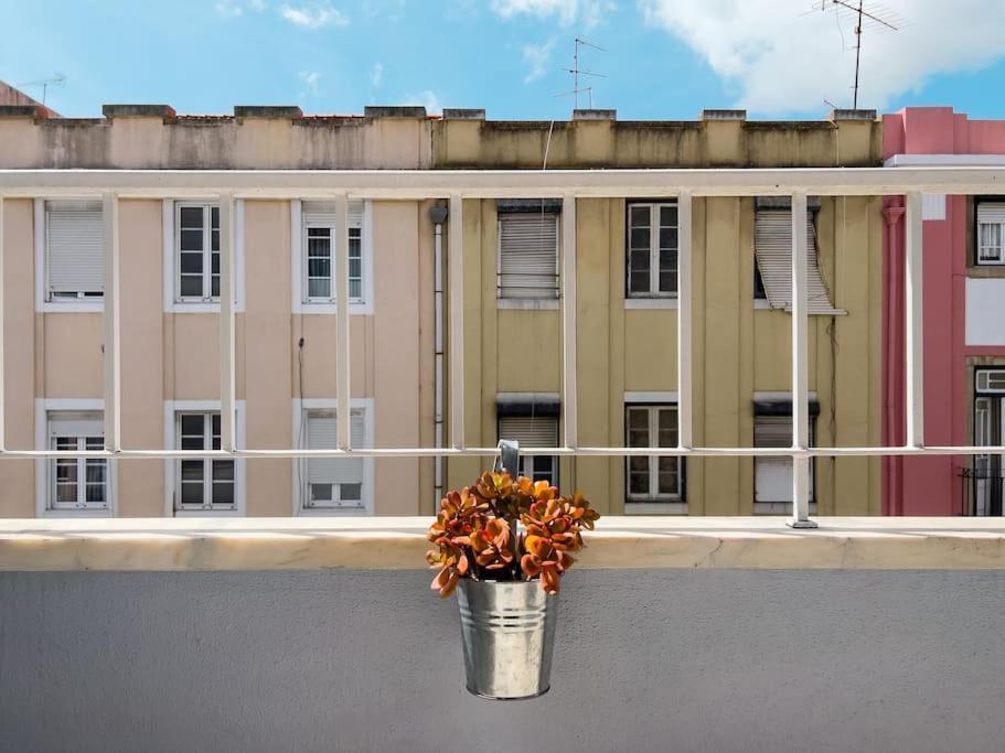 Olaias Lisbon 2 Bed Near Metro 2 Lägenhet Exteriör bild